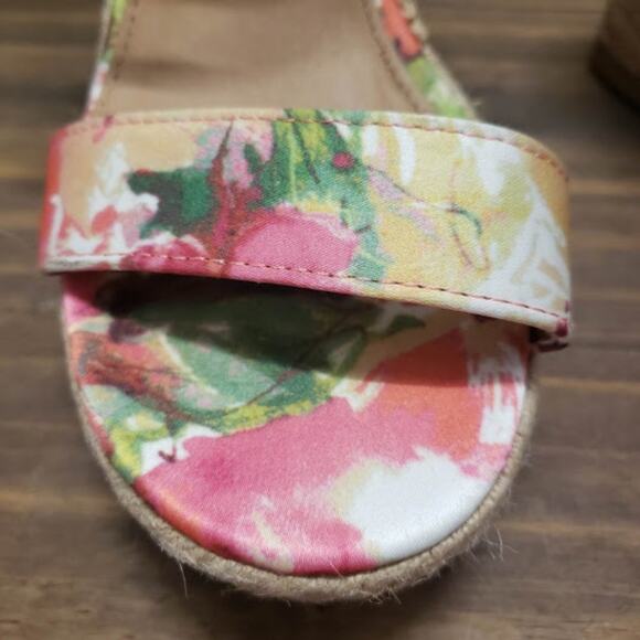 Steve Madden Floral "Montaukk" Espadrille Platform Wedge Heeled Sandals Size 6.5 - Picture 4 of 8
